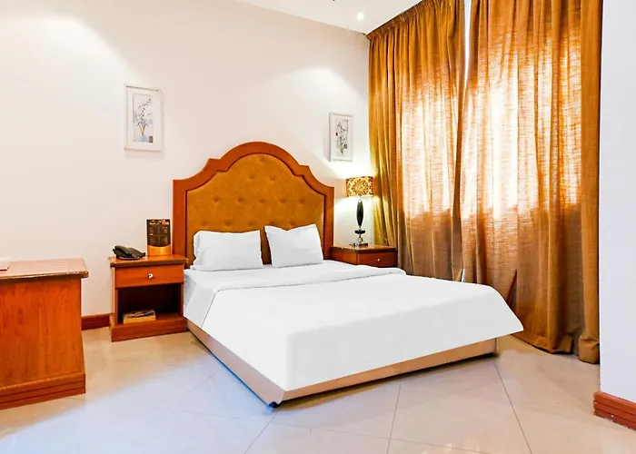 Oyo 118 Revira Hotel